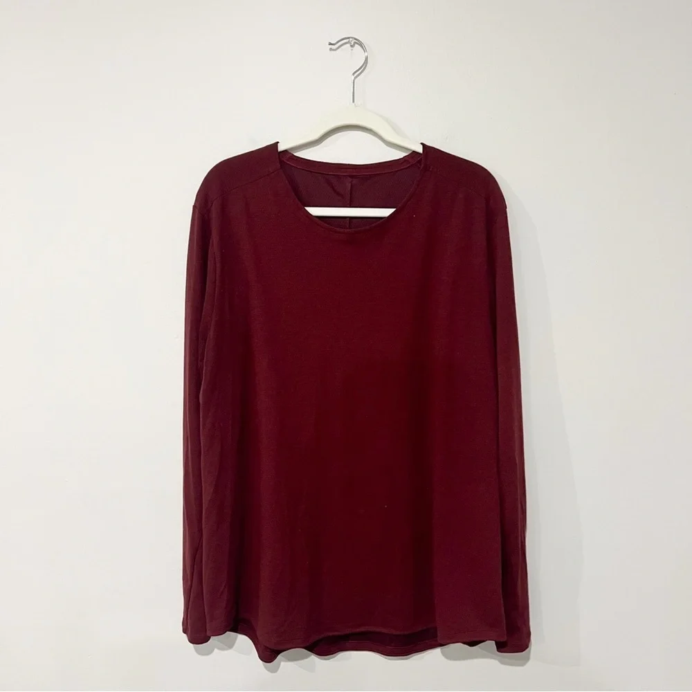 lululemon athletica stylish burgundy